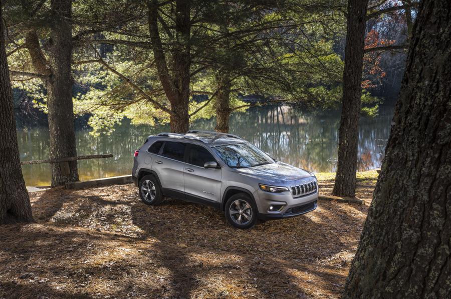  Jeep Cherokee Limited (KL) 2018 года  (NA) (фото 1 из 41)